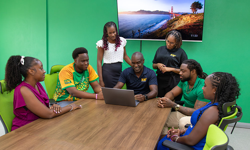 KM² Solutions Nearshore outsourcing call center services