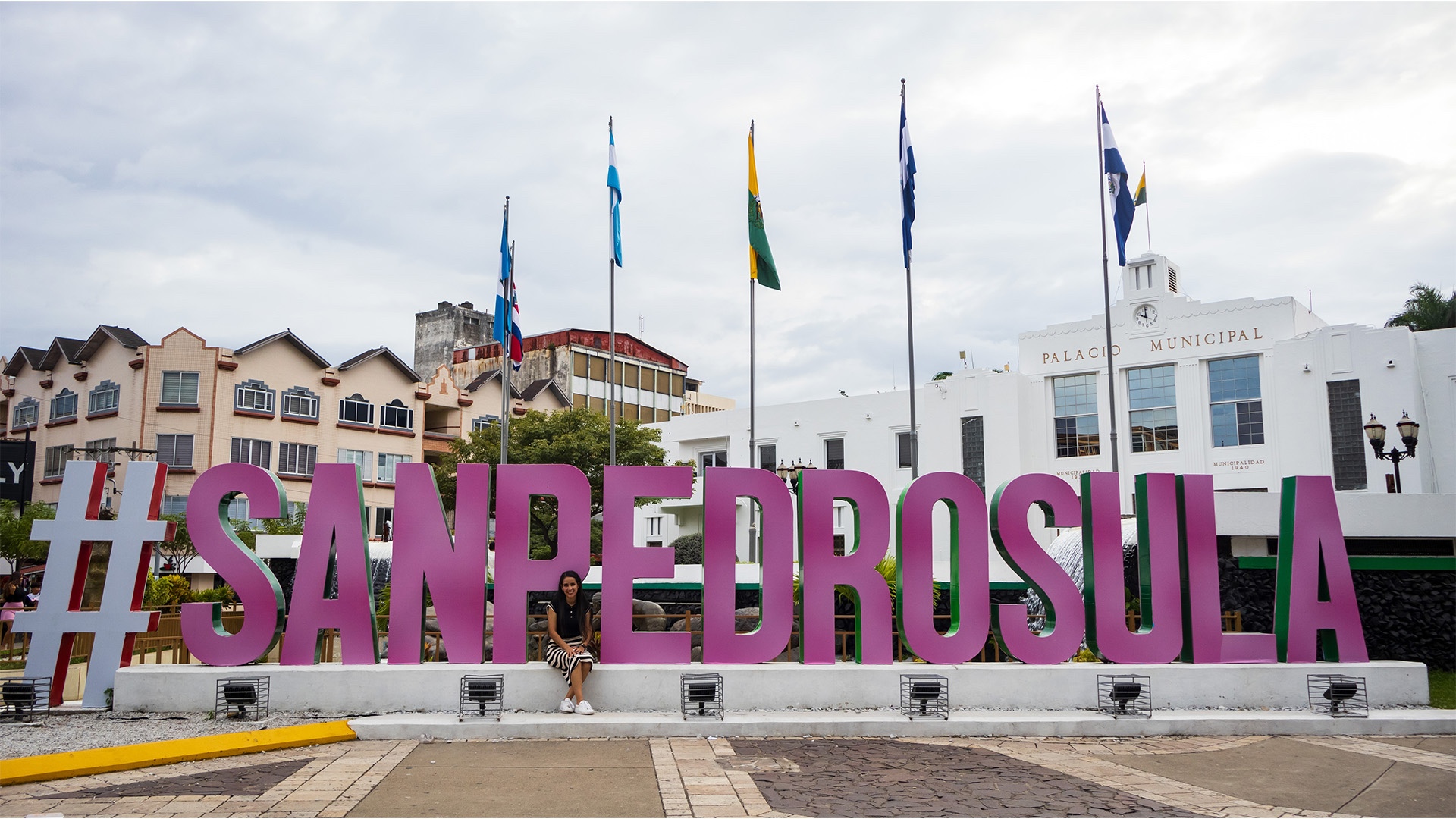 KM² Solutions Nearshore BPO contact center services