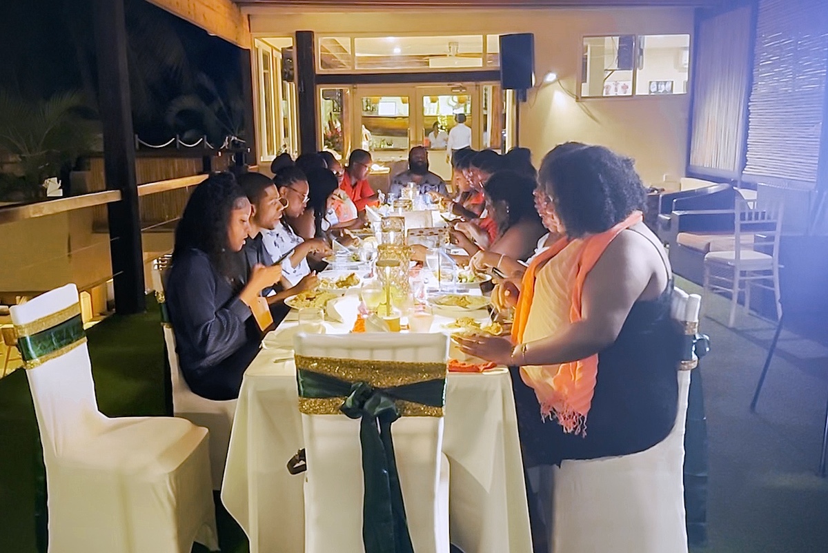 KM² Solutions Nearshore BPO contact center services