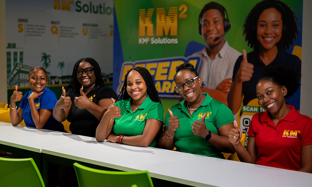 Call center job. KM² Solutions Nearshore BPO contact center services
